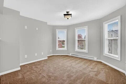 Building Photo - 528 Broadway St