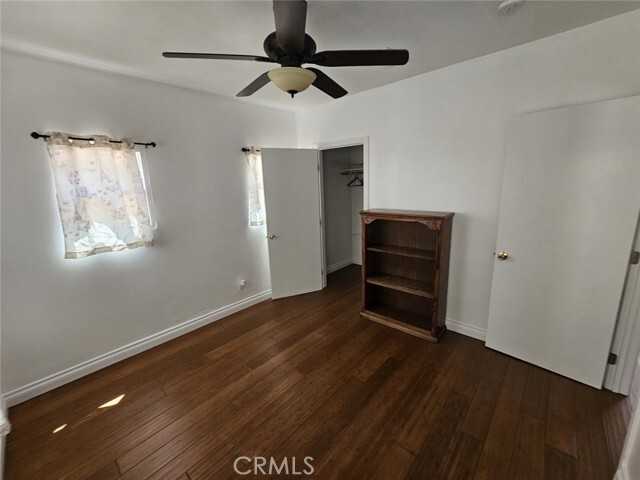 Building Photo - 1031 Normandie Ave
