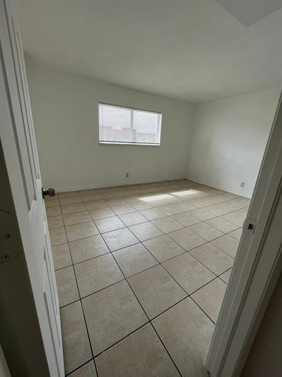 Building Photo - 2932 NW 55th Ave