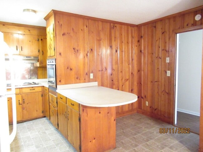 Building Photo - (Alice Drive Schools)- 3 Bedroom, 2 Bath S...