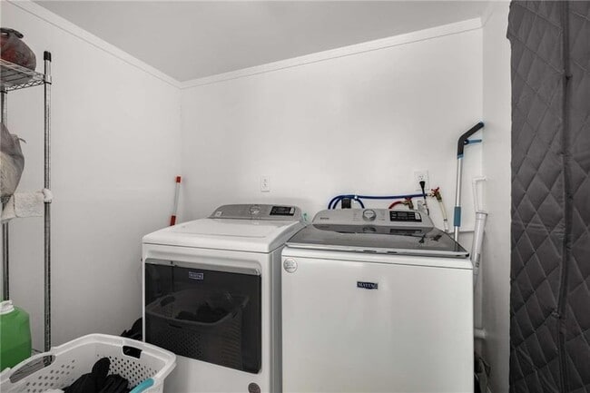 Building Photo - 4317 Brookside Dr