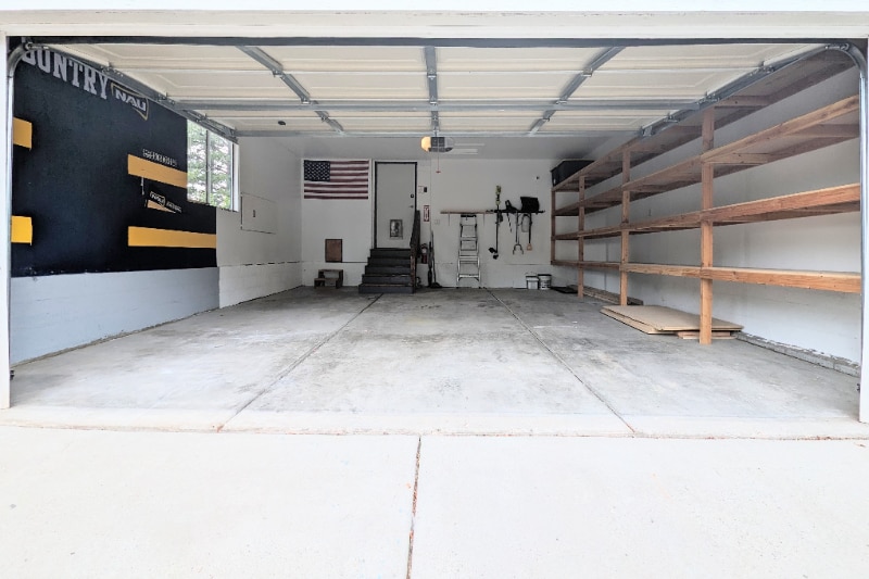 Building Photo - 120 E Camille Dr