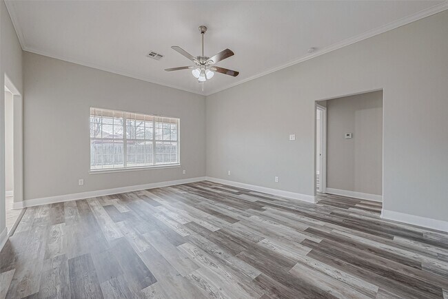 Building Photo - 8714 Garrett St