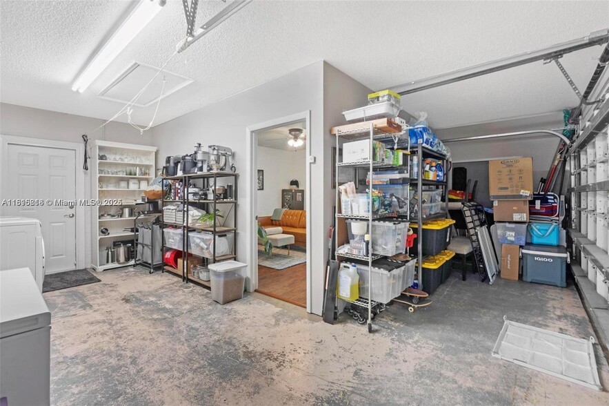 Building Photo - 301 NW 78th Ave