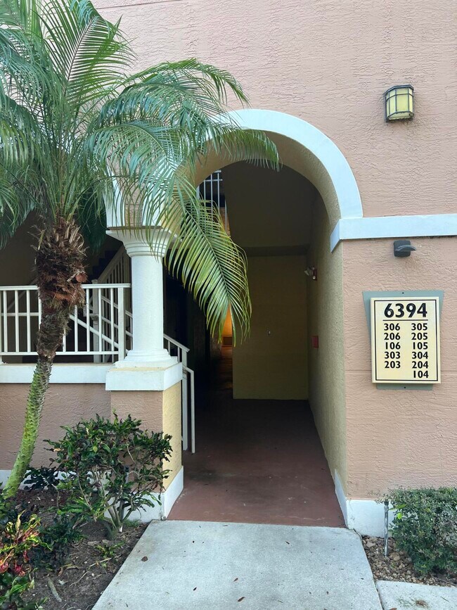 Building Photo - 6394 Emerald Dunes Dr