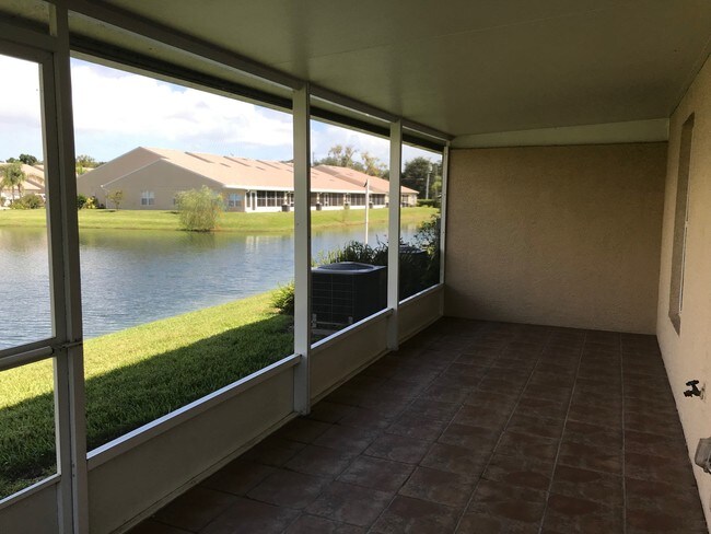 Building Photo - 2270 Hawks Cove Cir