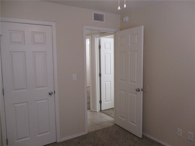 Building Photo - 2801 Paloma Senda