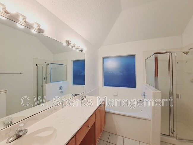 Building Photo - 4617 Sandera Ln