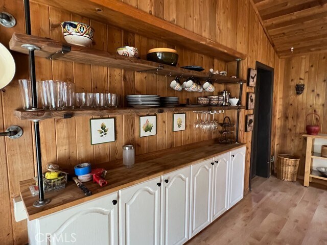 Building Photo - 456 S Skyline Dr