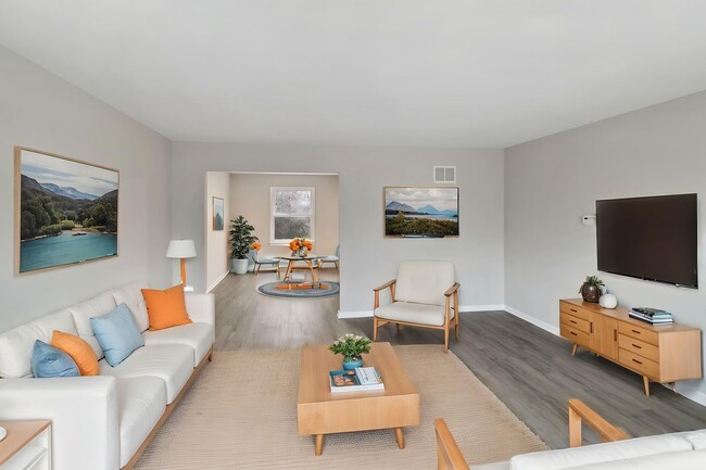 Building Photo - Fully Renovated 4 Bedroom Home in Homewood