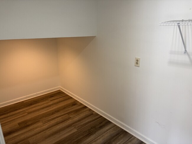 Building Photo - 2 Bed / 2 Bath Condo for Rent in Huntsville, AL 35806