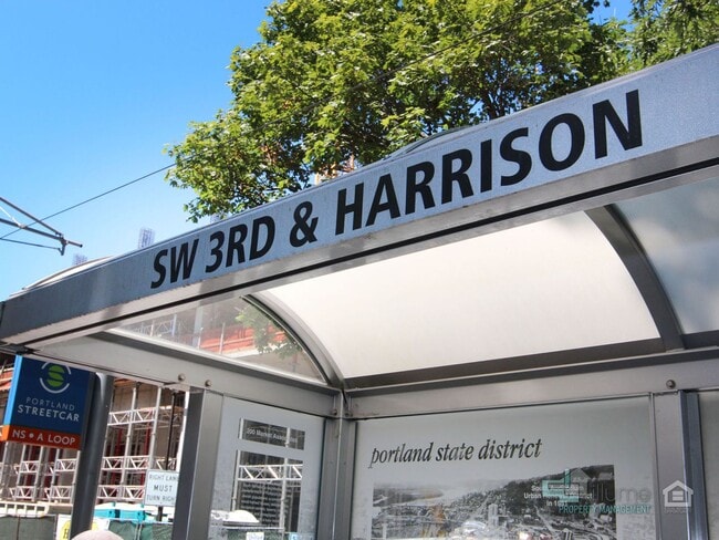 Building Photo - Ideal Urban Retreat – 1-Bedroom Near PSU with Great Amenities