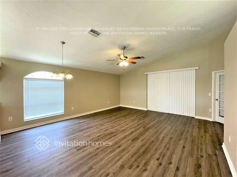 Building Photo - 11013 Bentwood Ct