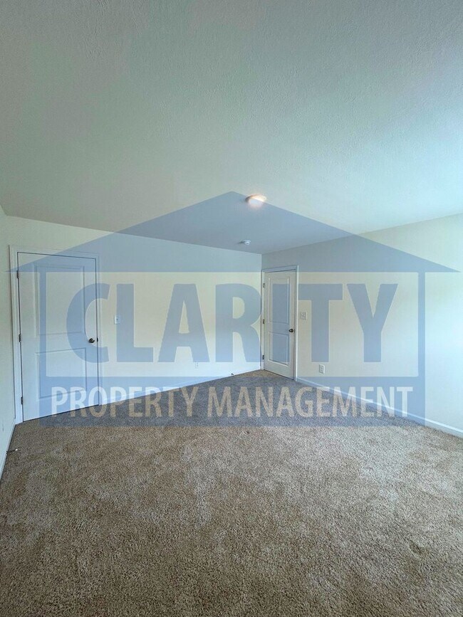 Building Photo - 1471 Housley Dr