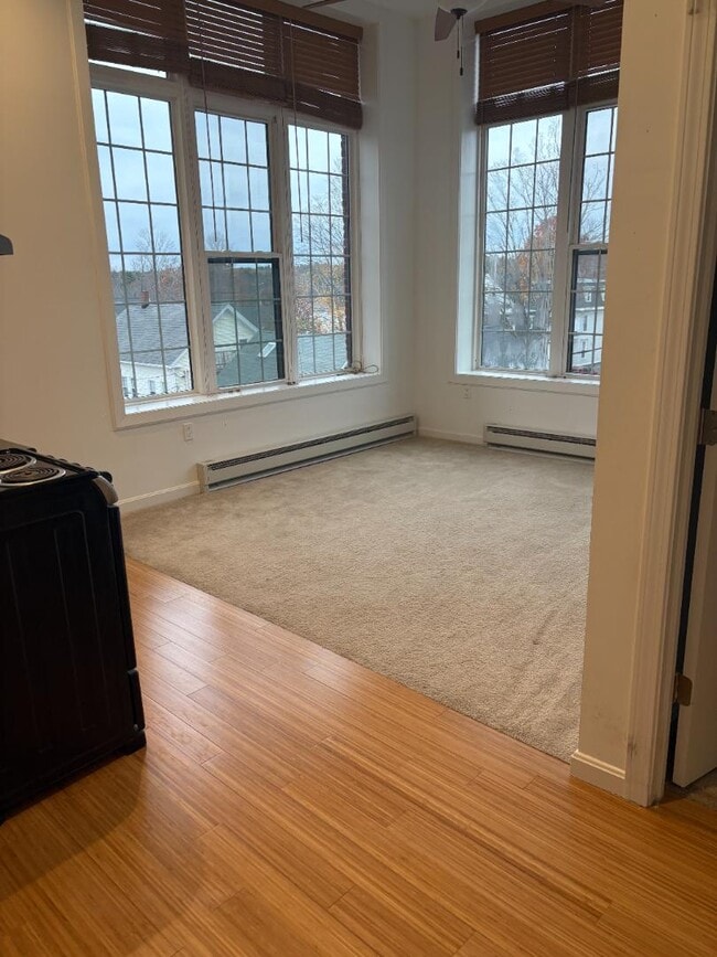 Building Photo - 8 Grove St