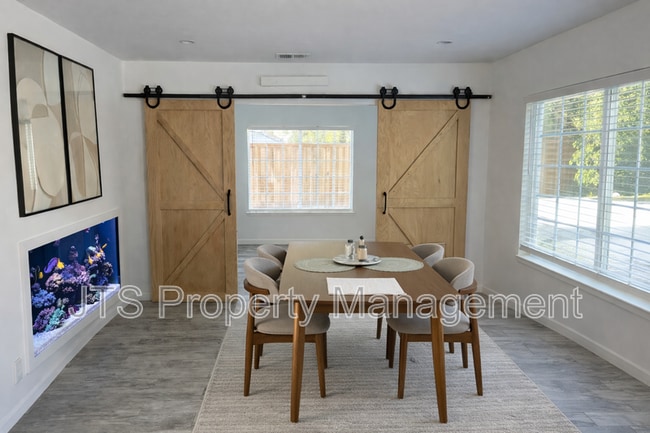 Building Photo - 1761 Klamath River Dr