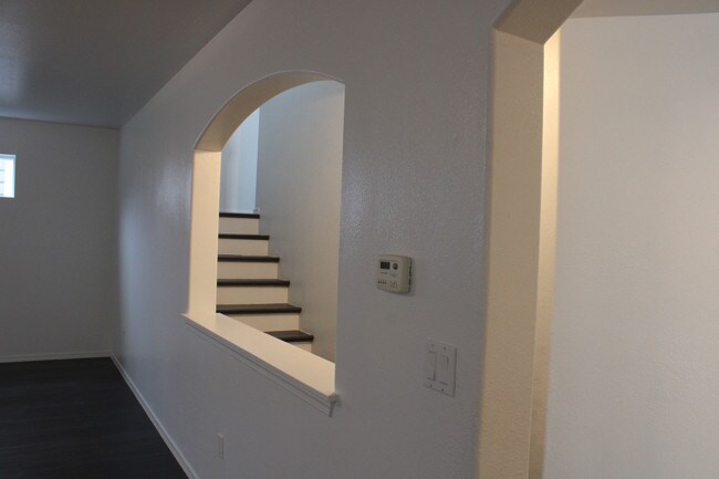 Building Photo - Cooper Crest
