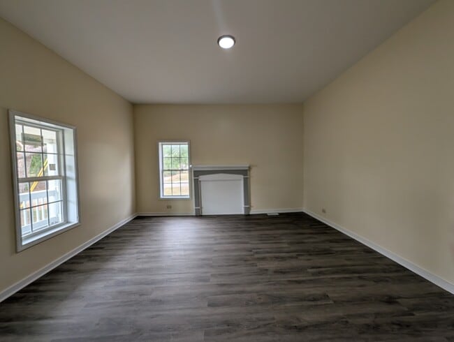 Building Photo - 84 Womack Ave