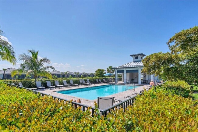 Building Photo - 14071 Heritage Landing Blvd