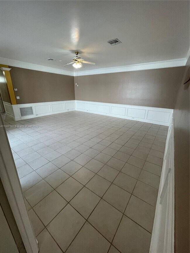 Building Photo - 5893 Plum Harbor Cir