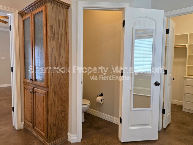 Building Photo - 1304 Fort Collins Dr
