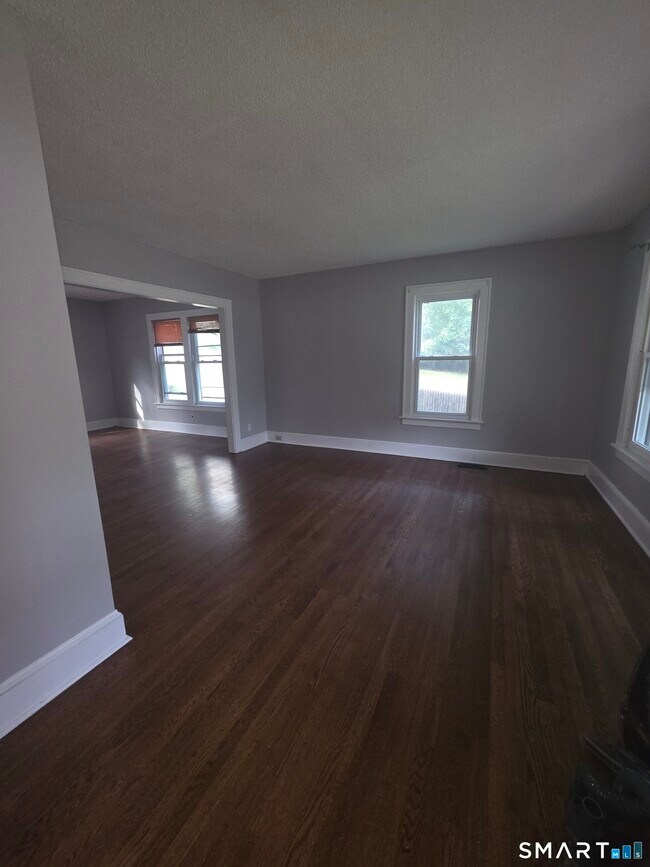 Building Photo - 311 Farmington Ave