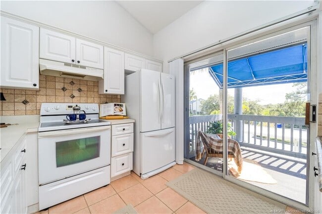 Building Photo - 1637 NE Nautical Pl