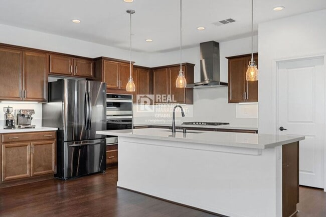 Building Photo - 3657 Bearberry Ave