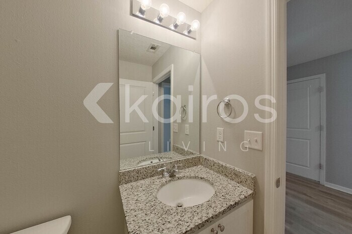 Building Photo - 11185 N Balboa Terrace