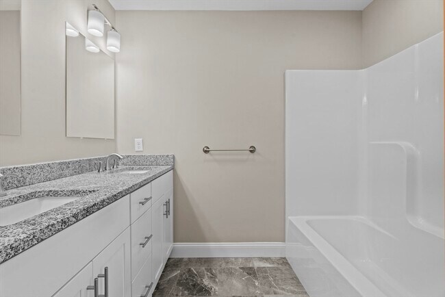 Building Photo - 7 Gorham St