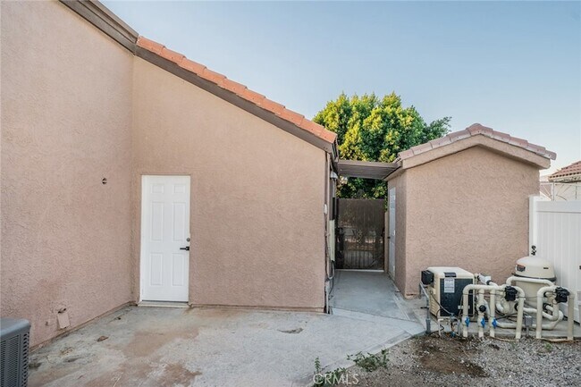 Building Photo - 80940 Shenandoah Ave