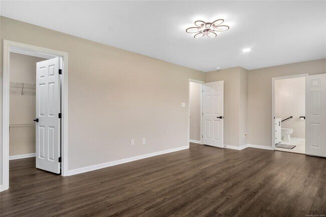 Building Photo - 10868 White Dogwood Dr
