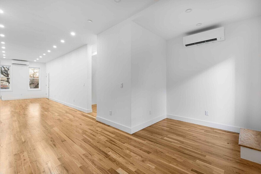 Building Photo - 1208 St Marks Ave