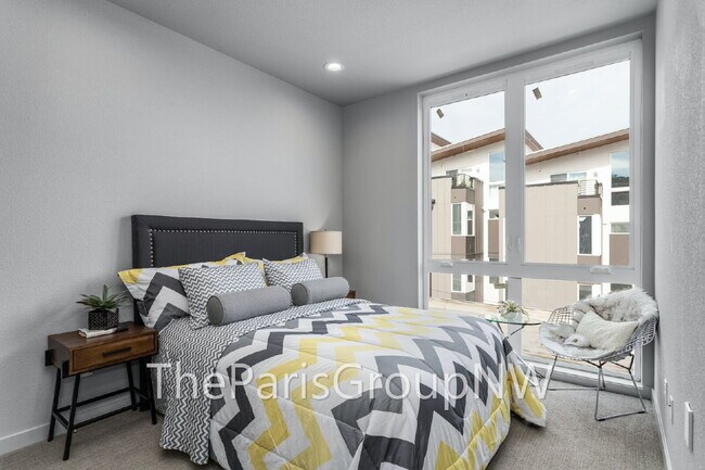 Building Photo - Stunning Mod West Seattle TH * Roof Deck Views, AC & Upgrades!
