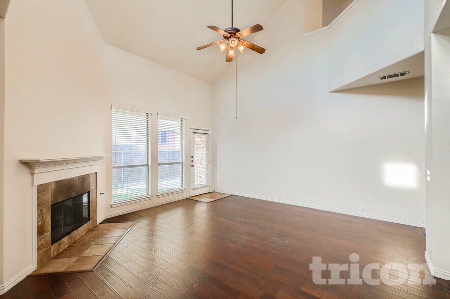 Building Photo - 8698 Fisher Dr