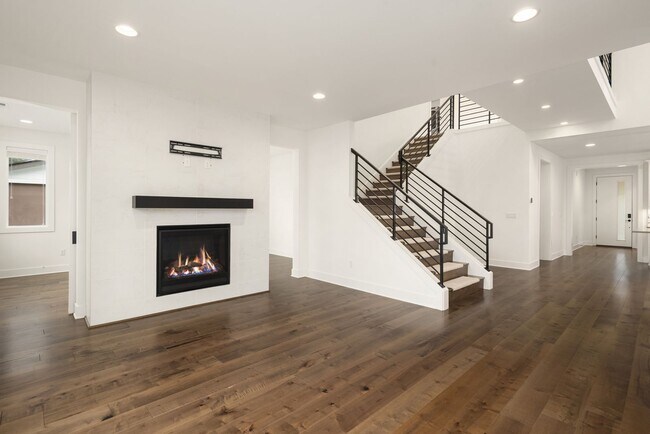 Building Photo - Modern Luxury Living in the Heart of Newcastle