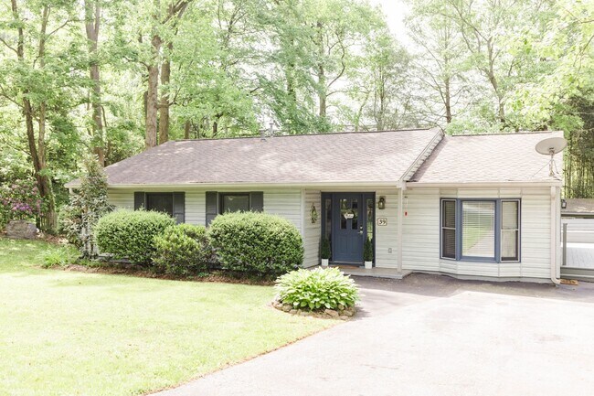 Building Photo - FULLY FURNISHED - Charming 3BR House in Arden