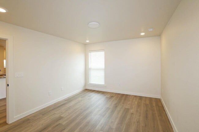 Building Photo - 2901 Ranch House Rd