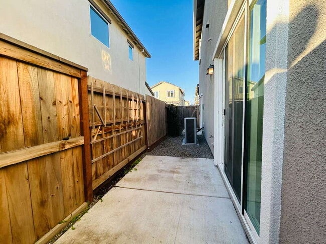 Building Photo - 5312 Molino Cir