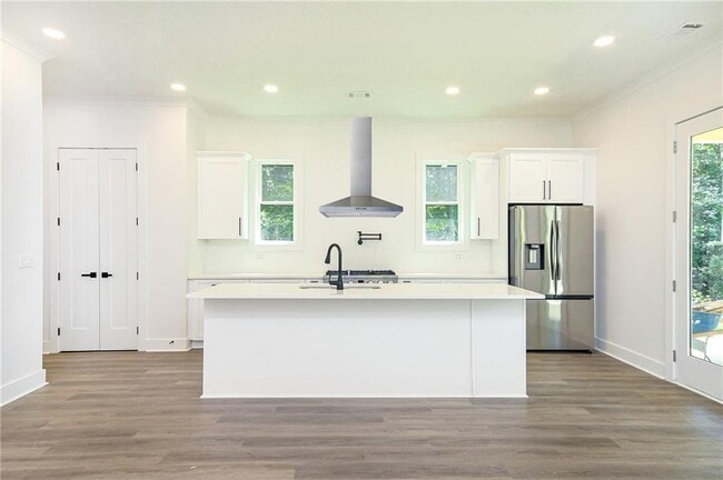 Building Photo - 3604 Pineview Cir NW