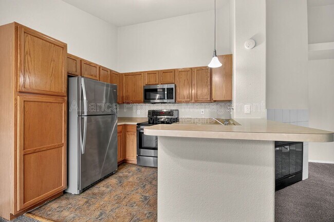 Building Photo - 3890 Strawberry Field Grove