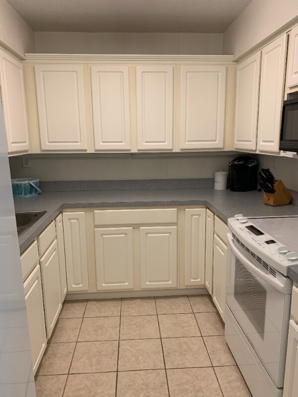 Building Photo - 190 E Olmstead Dr