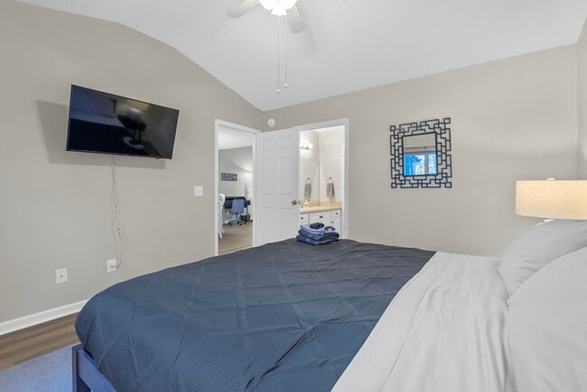 Building Photo - Furnished rental in Chapin