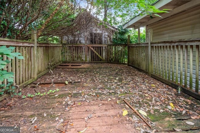 Building Photo - 209 N Lee St