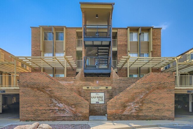 Building Photo - 3161 Madison Ave