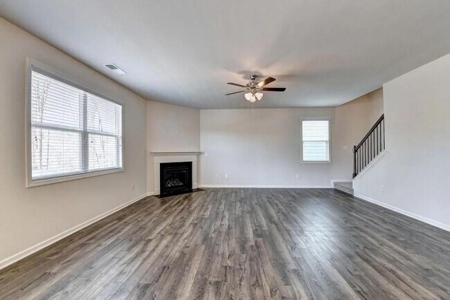 Building Photo - 162 Valimar Dr