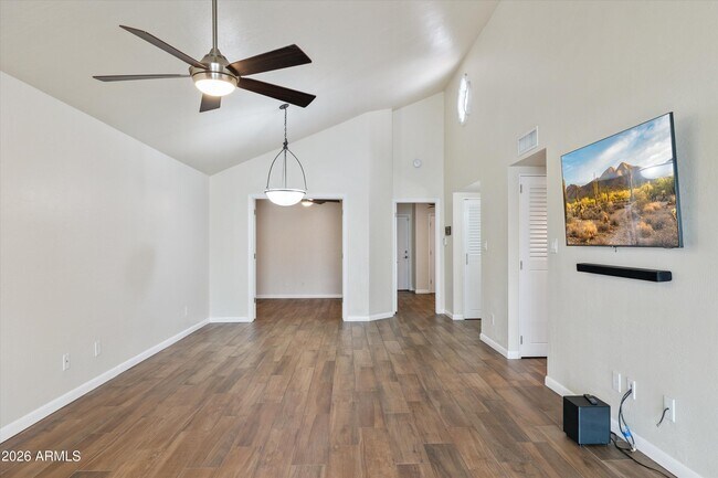 Building Photo - 15020 N 40th St