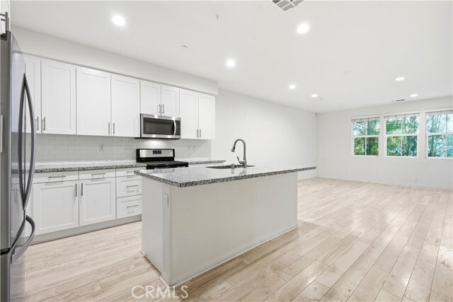 Building Photo - 4722 E Washington Ave