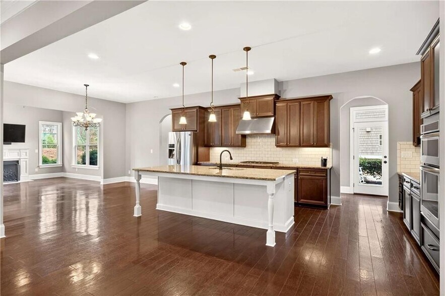 Building Photo - 2607 Lulworth Ln