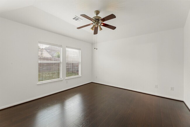 Building Photo - 25118 Hazel Ranch Dr
